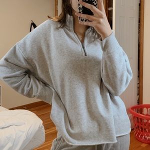 arie quarter zip pullover !!